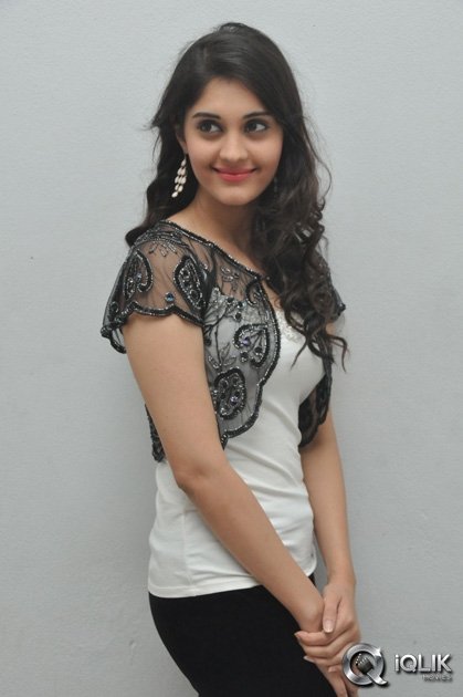 Surabhi-at-Beeruva-Movie-Date-Press-Meet